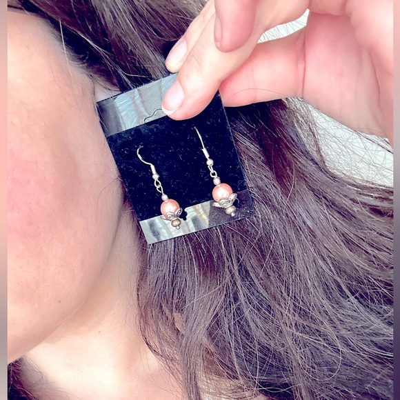 ꧁Soul Embellishments꧂Elegant Floral Pink Pearl Earrings (925s STAMPED) Handmade - Picture 6 of 16